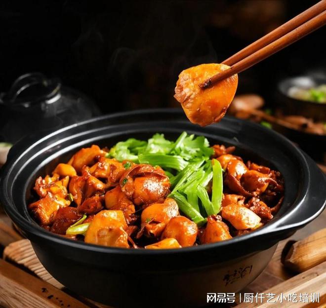 训课程揭秘餐饮创业的黄金选择！麻将胡了试玩想学鸡公煲？重庆培