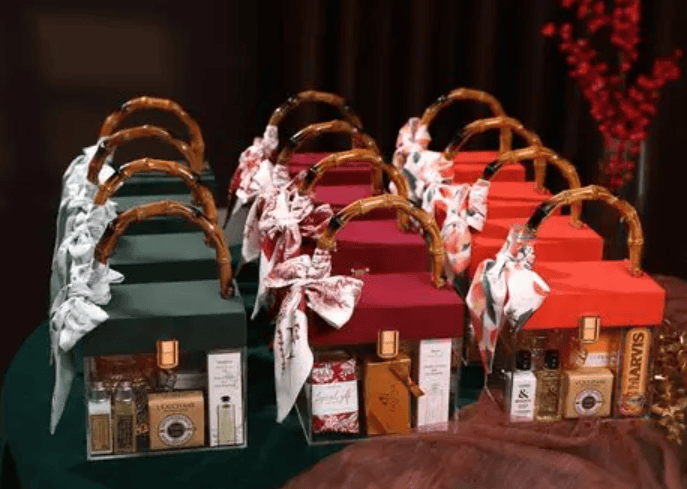 高铁站热销伴手礼TOP5真实口碑榜PG电子麻将胡了2025重庆机场、(图2)